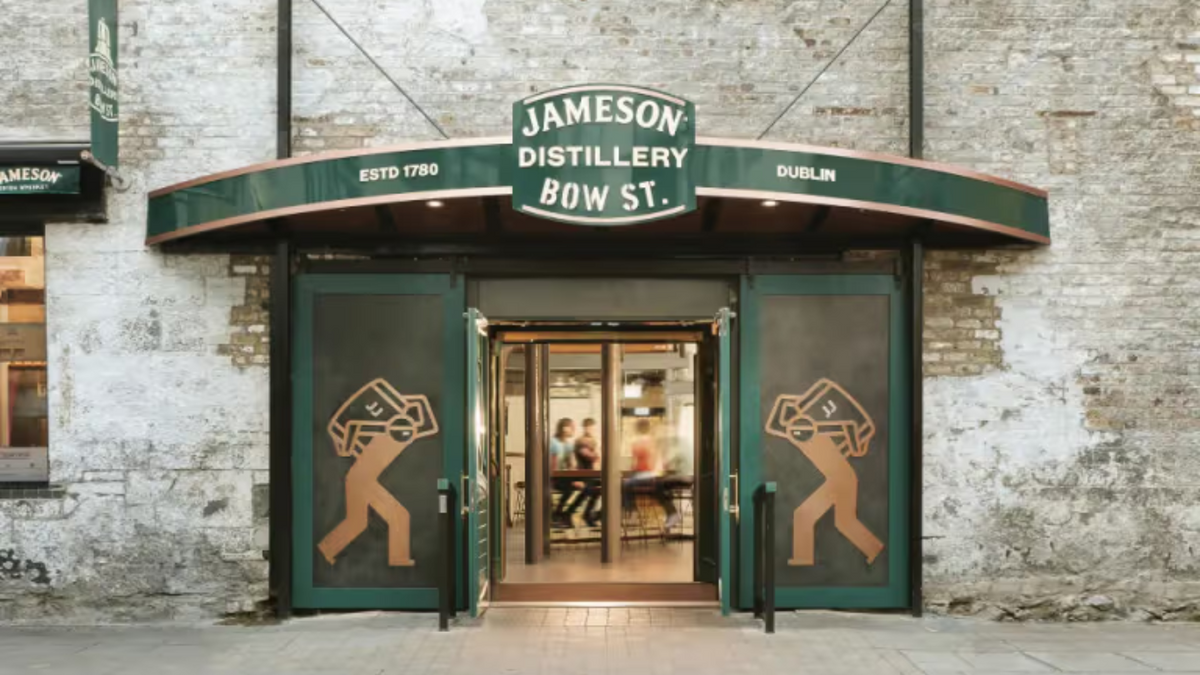Destilaria Jameson Bow St.