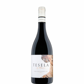 TESELA por CLUNIA