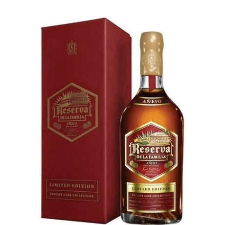 Garrafa de JOSE CUERVO RESERVA DE LA FAMILIA Tequila Exclusive Cask